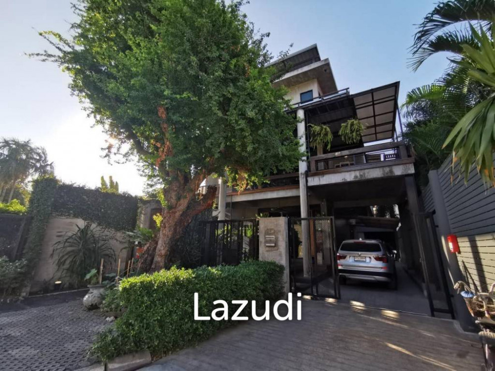 Oriental Loft Detached House in Lat Phrao For Sale Image 2