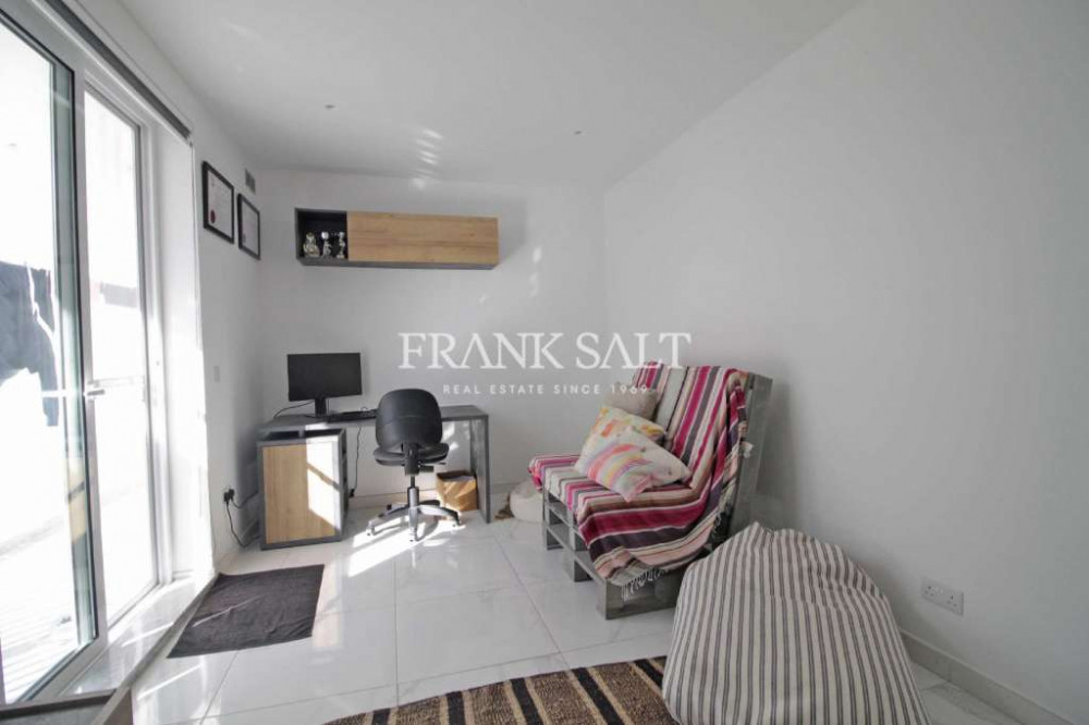 Marsaxlokk, Furnished Apartment Image 10