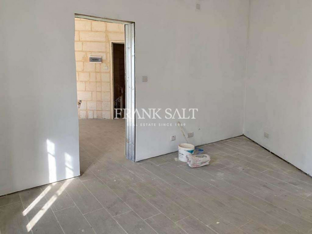 Cospicua, Finished Apartment Image 4