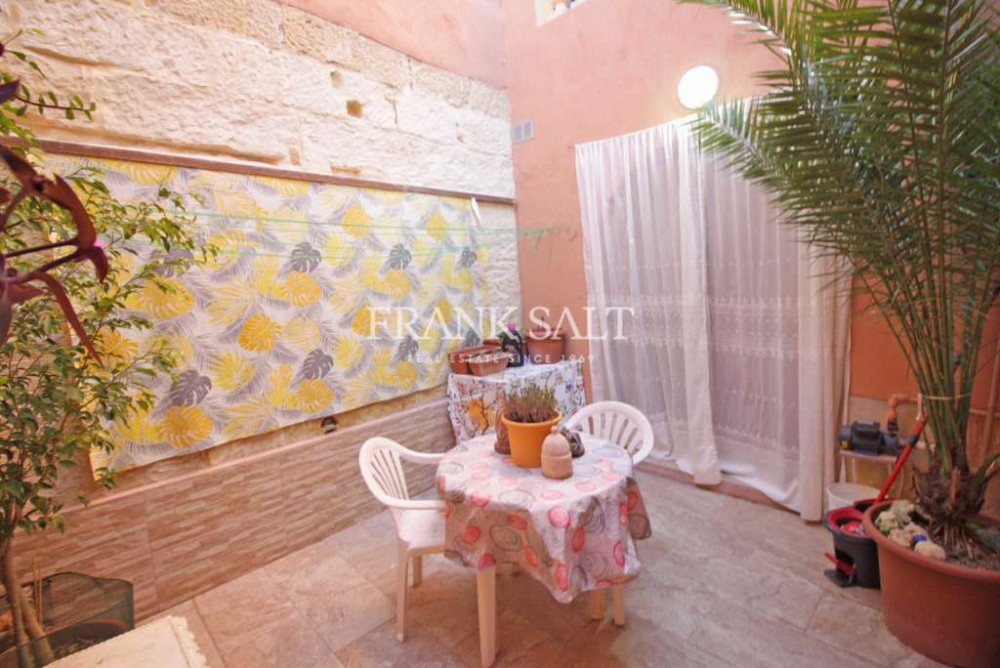Zejtun, Furnished House of Character Image 5