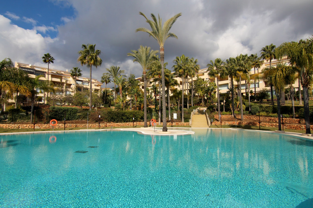 Spectacular Duplex-Penthouse in Bahía de Marbella Image 1
