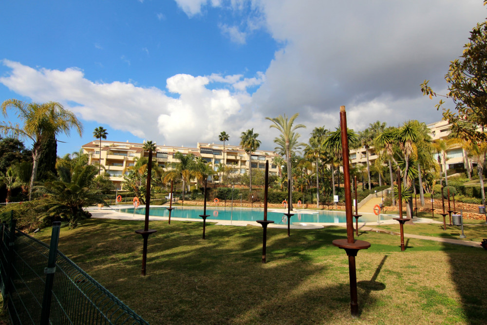 Spectacular Duplex-Penthouse in Bahía de Marbella Image 18