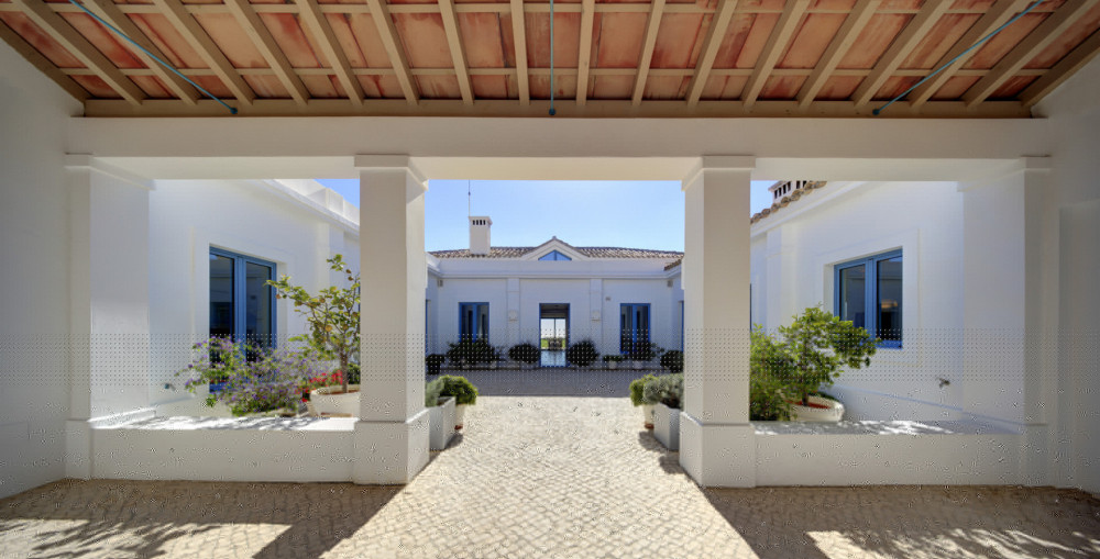 Luxurious villa on a double plot of 7.000m2 with panoramic views to the Medit... Image 4