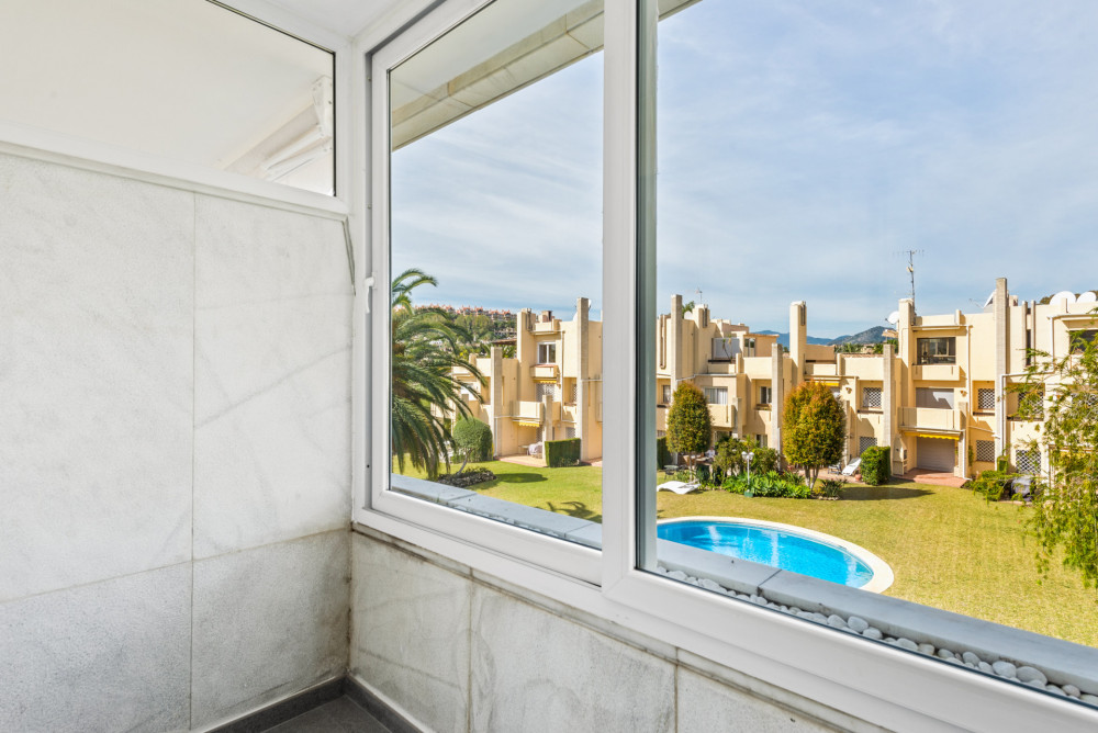Apartment for sale in Nueva Andalucia, Marbella Image 7