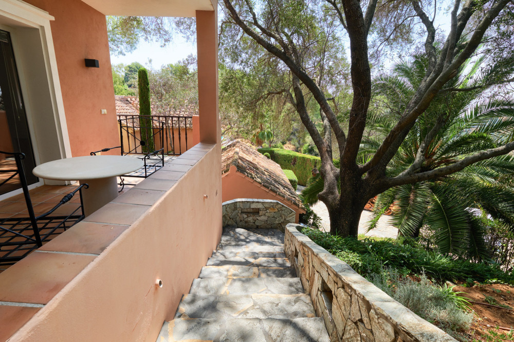 Traditional quality villa located in El Madroñal. Image 4