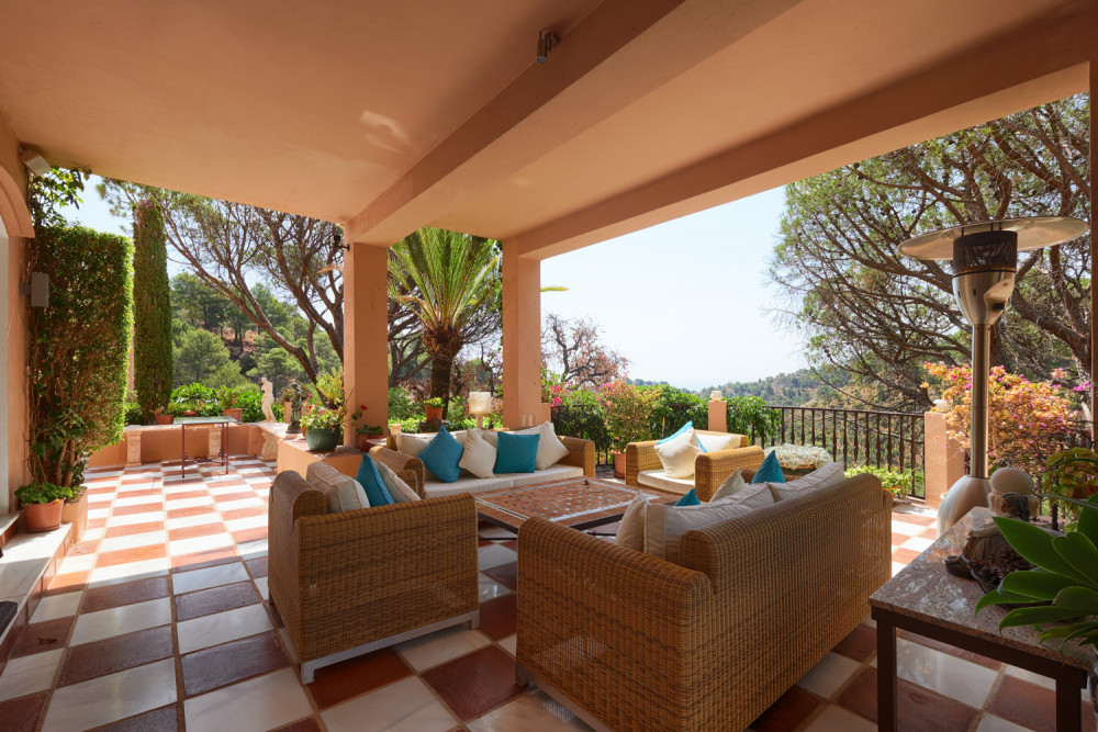 Traditional quality villa located in El Madroñal. Image 35