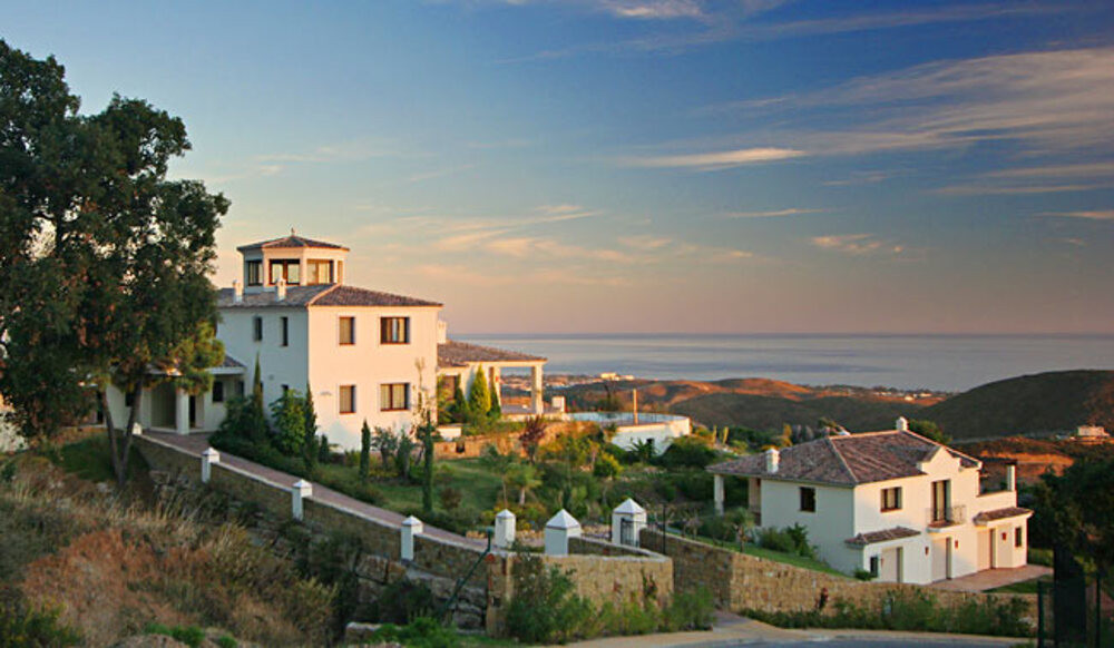 Villa with panoramic views to the Mediterranean Sea and the Coast. Image 2