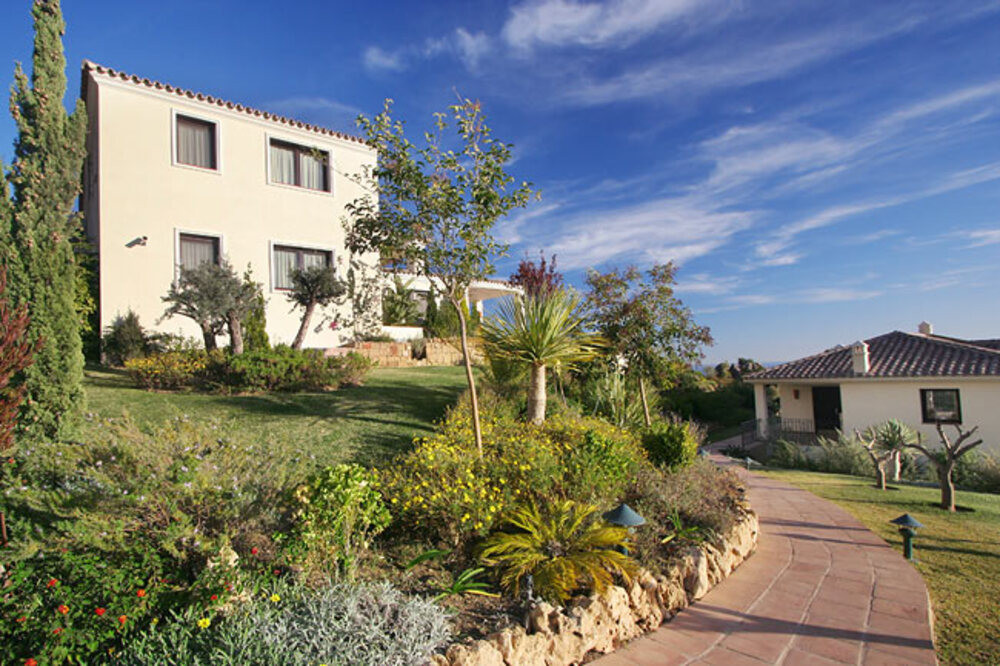Villa with panoramic views to the Mediterranean Sea and the Coast. Image 7