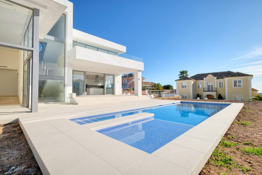 New built quality villa in Benahavis Image 11