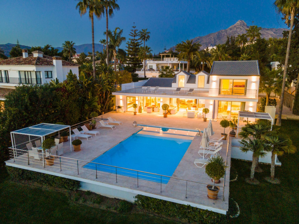 Fantastic investment opportunity in the Golf Valley of Marbella Image 3