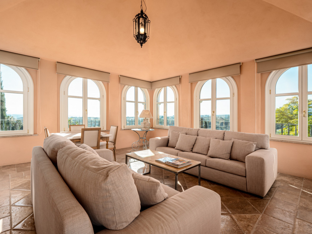 Mediterranean villa with beautiful views Image 34