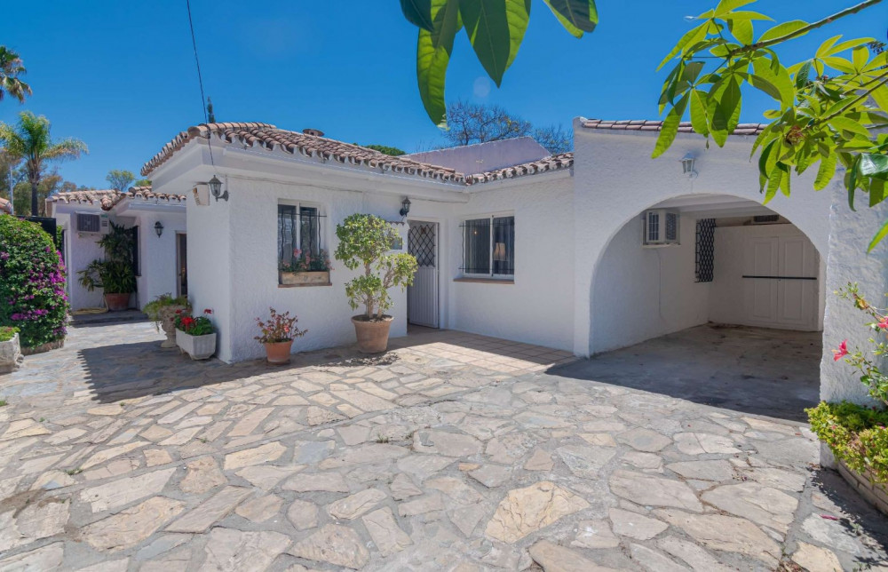Villa for sale in Cortijo Blanco. Image 10