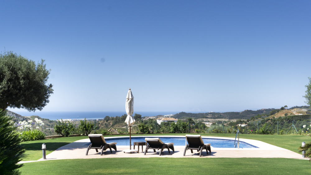 Luxurious villa for sale in Marbella Club Golf Resort, Benahavis Image 3