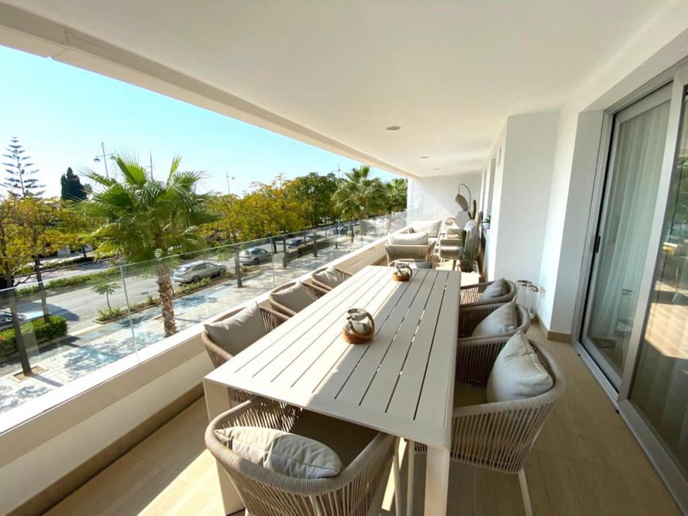 Luxury apartment in a new urbanization of 2018 in San Pedro near the beach. Image 3
