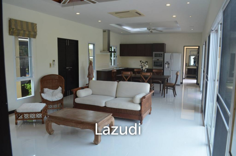 Luxury Balinese style 4 Bedroom Villa Image 9