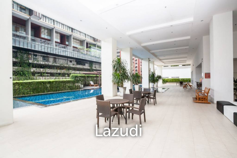Duplex in The ultimate location in the inner city Of Bangkok, Ratchadamri are... Image 8