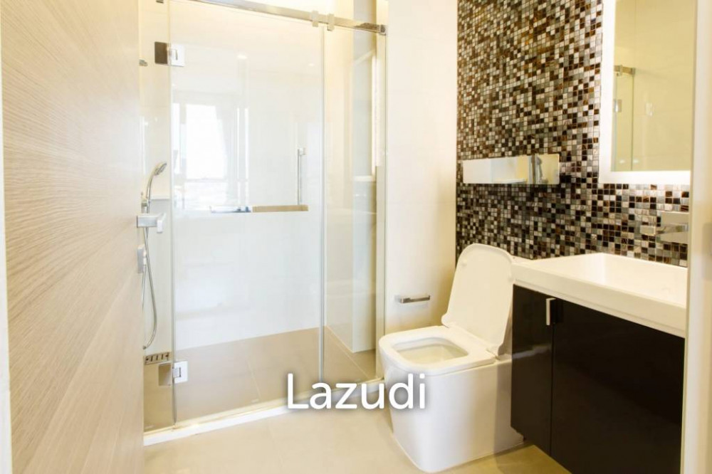 1 Bed 1 Bath 35 Sq.M. For Sale at The Room Sathorn - St.Louis Image 7