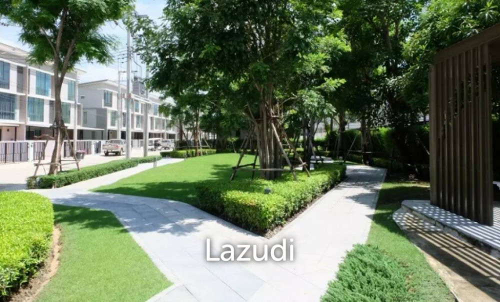 150 Sqm Townhome For Sale in Seri Thai Image 7